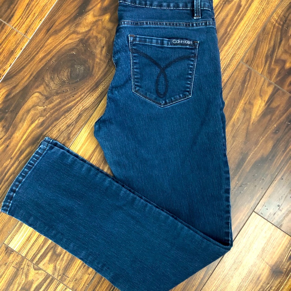 Calvin Klein straight jeans stonewash denim size 6